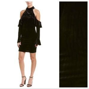 NWT. Romeo & Juliet Couture Mini Dress. Size M.